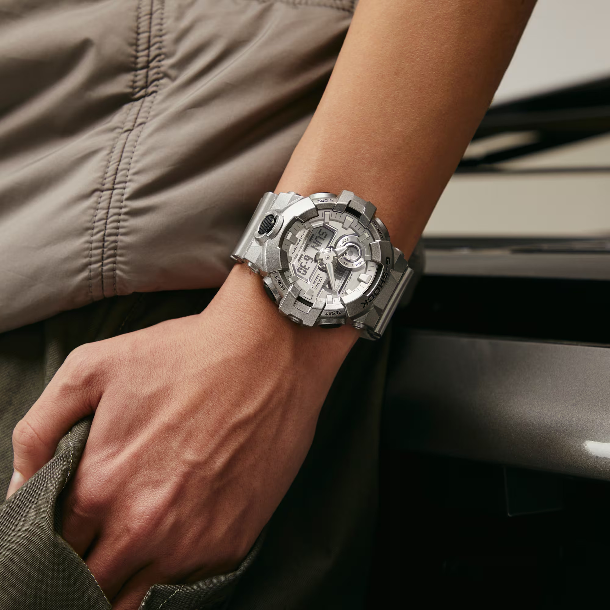 Đồng Hồ Nam Chính Hãng CASIO G-SHOCK GA-700FF-8A
