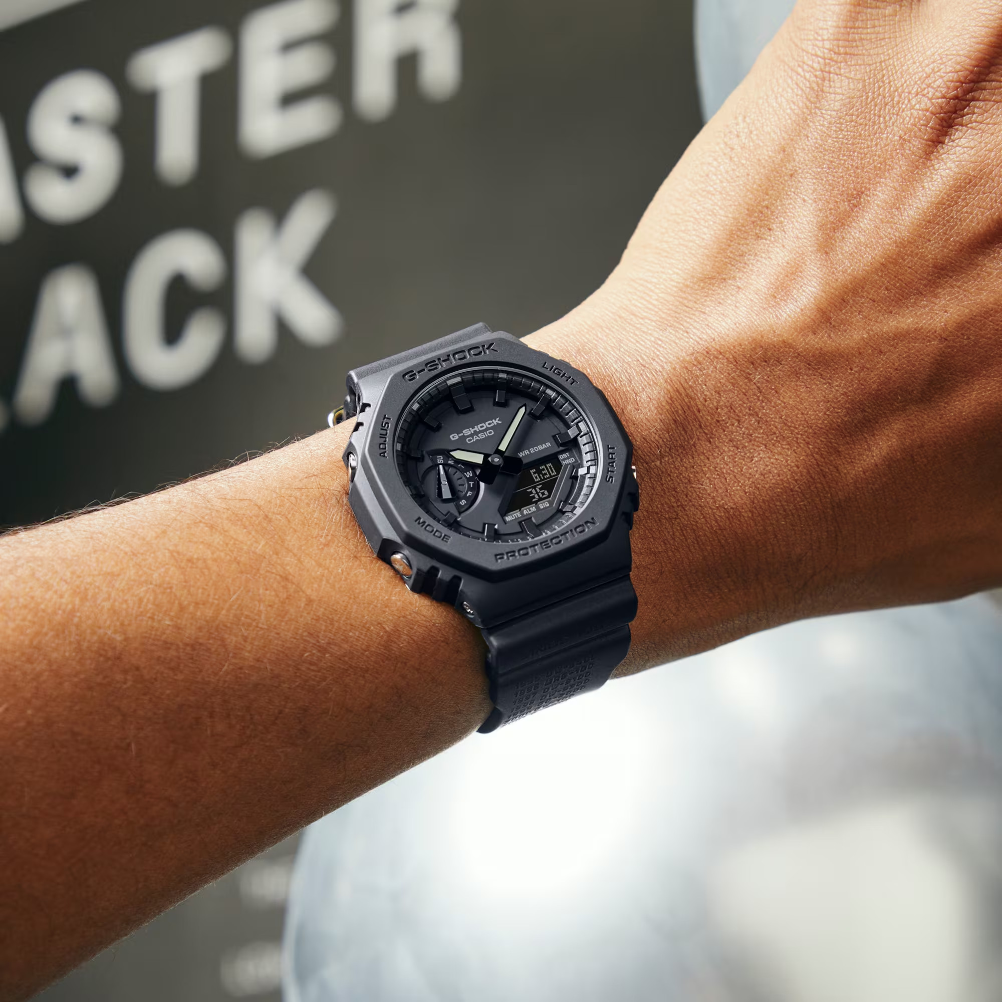Đồng Hồ Nam Chính Hãng CASIO G-SHOCK GA-2140RE-1A