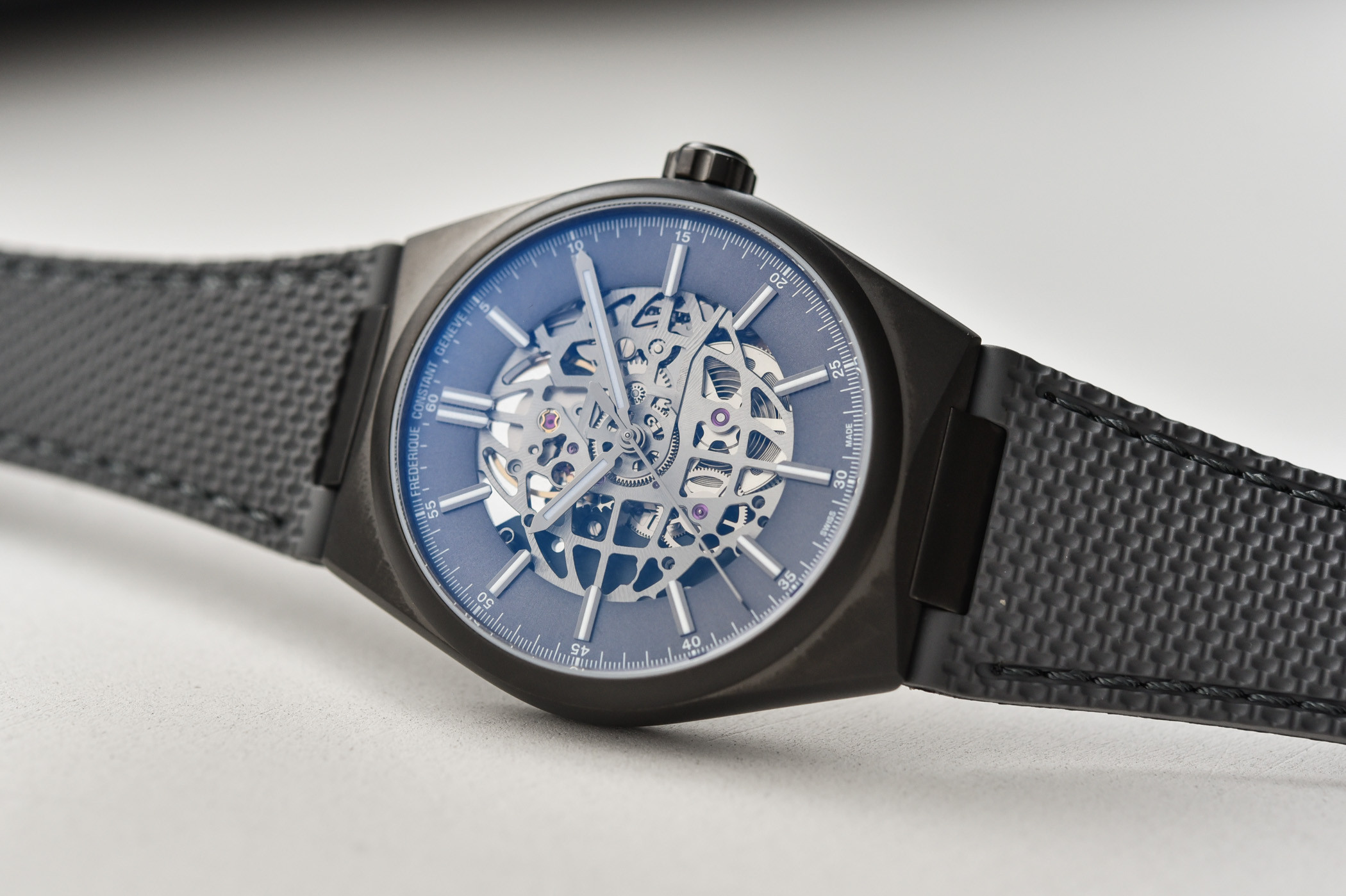 Đồng Hồ Nam Chính Hãng Frederique Constant Highlife FC-310DGSKT4TNH6B