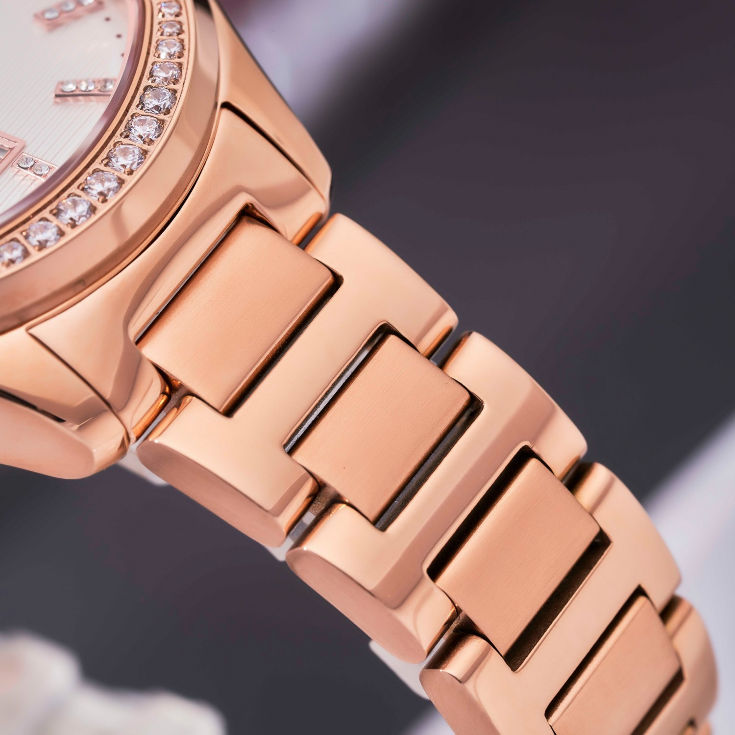 Đồng Hồ Nữ Chính Hãng SRWATCH SL4001.1302
